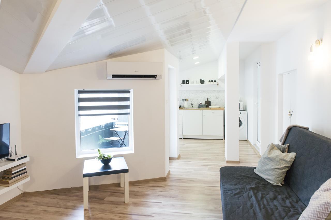 Balabanov White Apartment Varna Luaran gambar